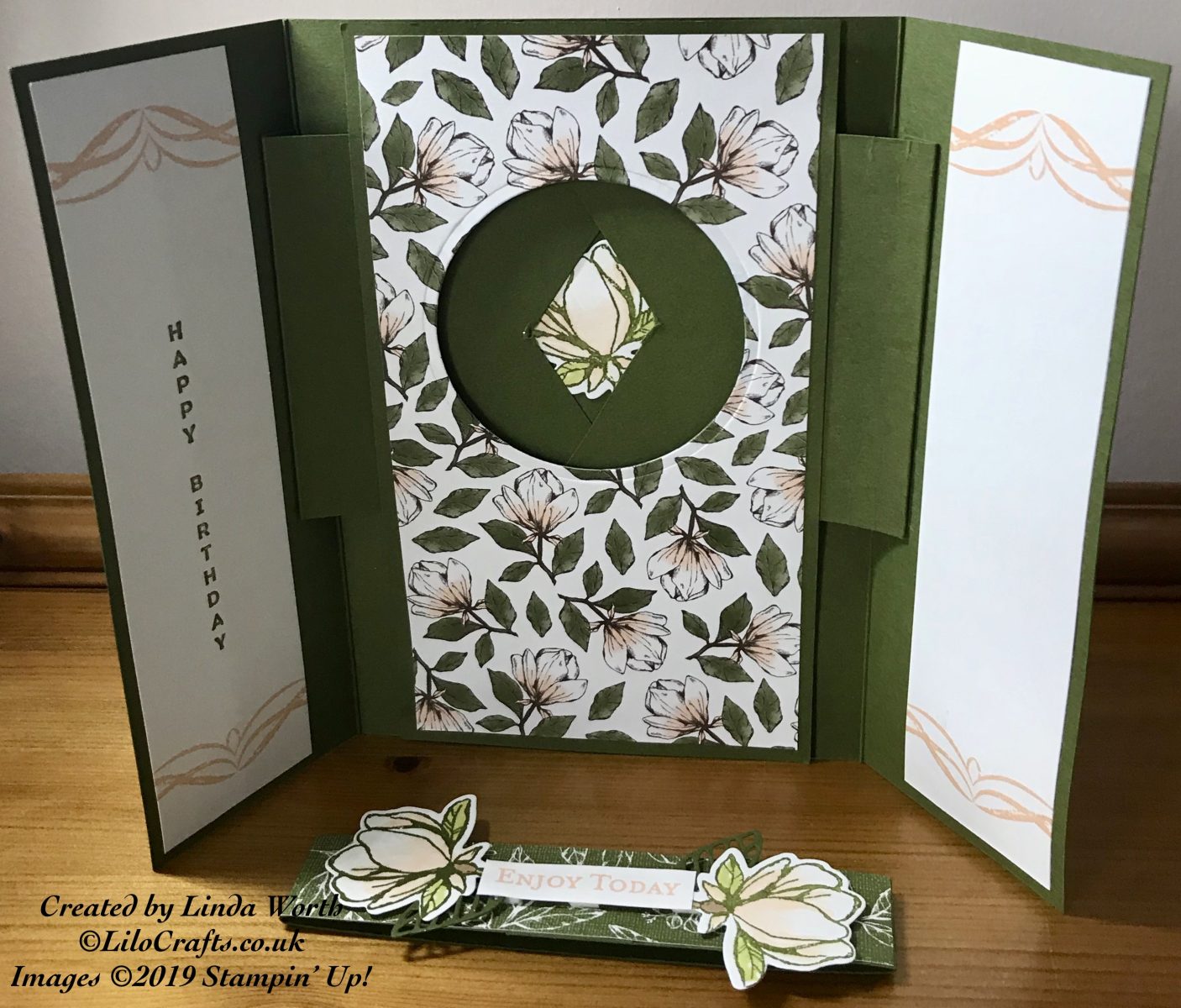 Gatefold Shutter card with Bellyband - Image 2